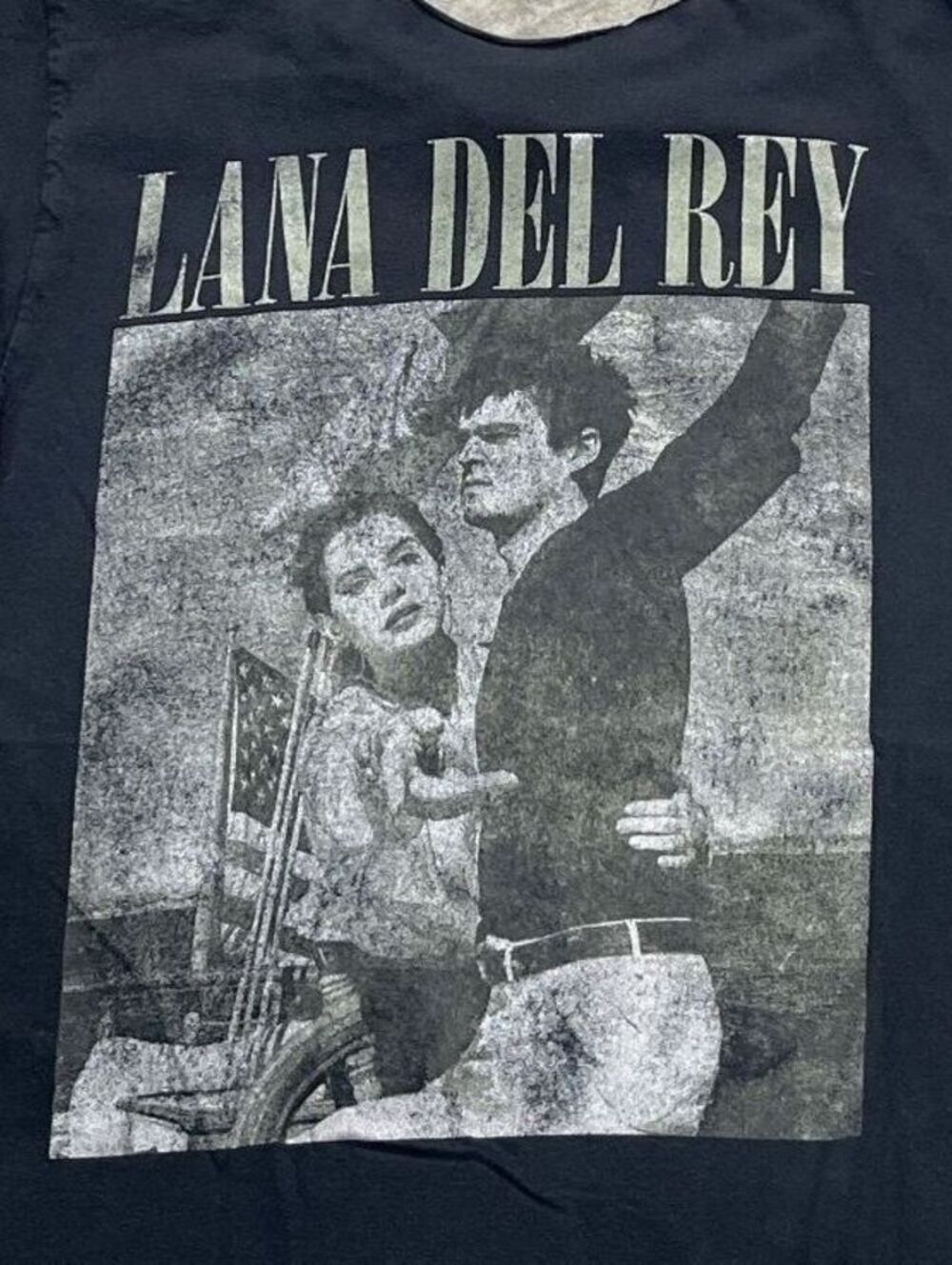 Lana Del Rey Preowned Medium Cropped Neckline T-shirt